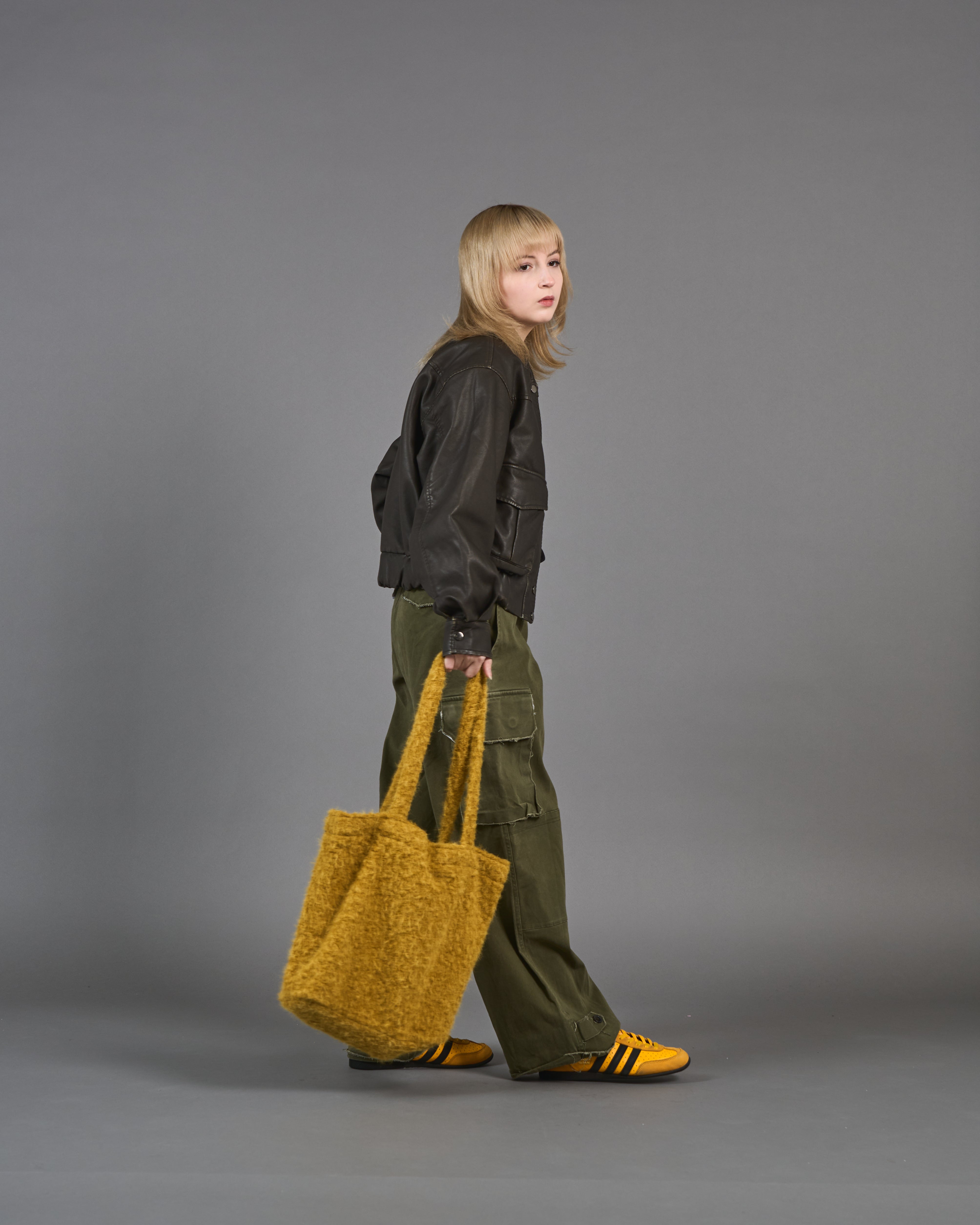 Star logo henley neck sweatshirt