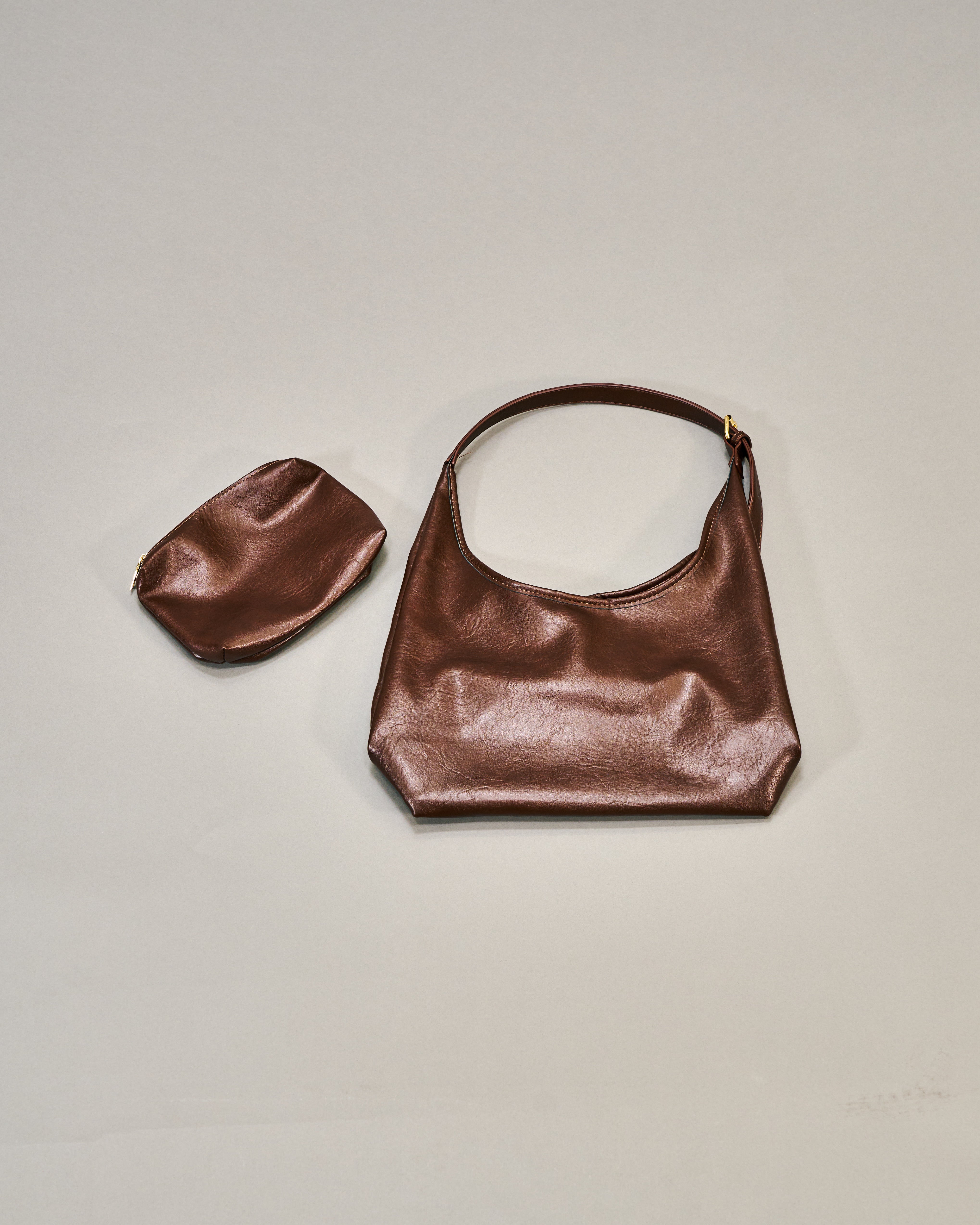 ビッグフェイクレザーショルダーバックSL0016