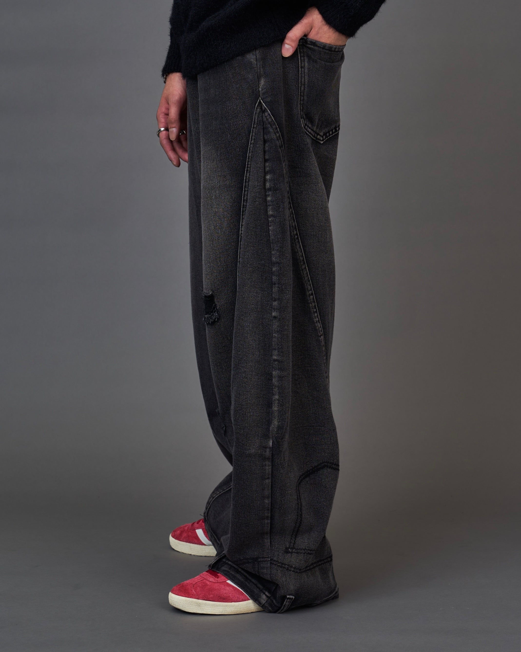 Distressed Black Wide Denim / ディストレストブラックワイドデニム SL0072