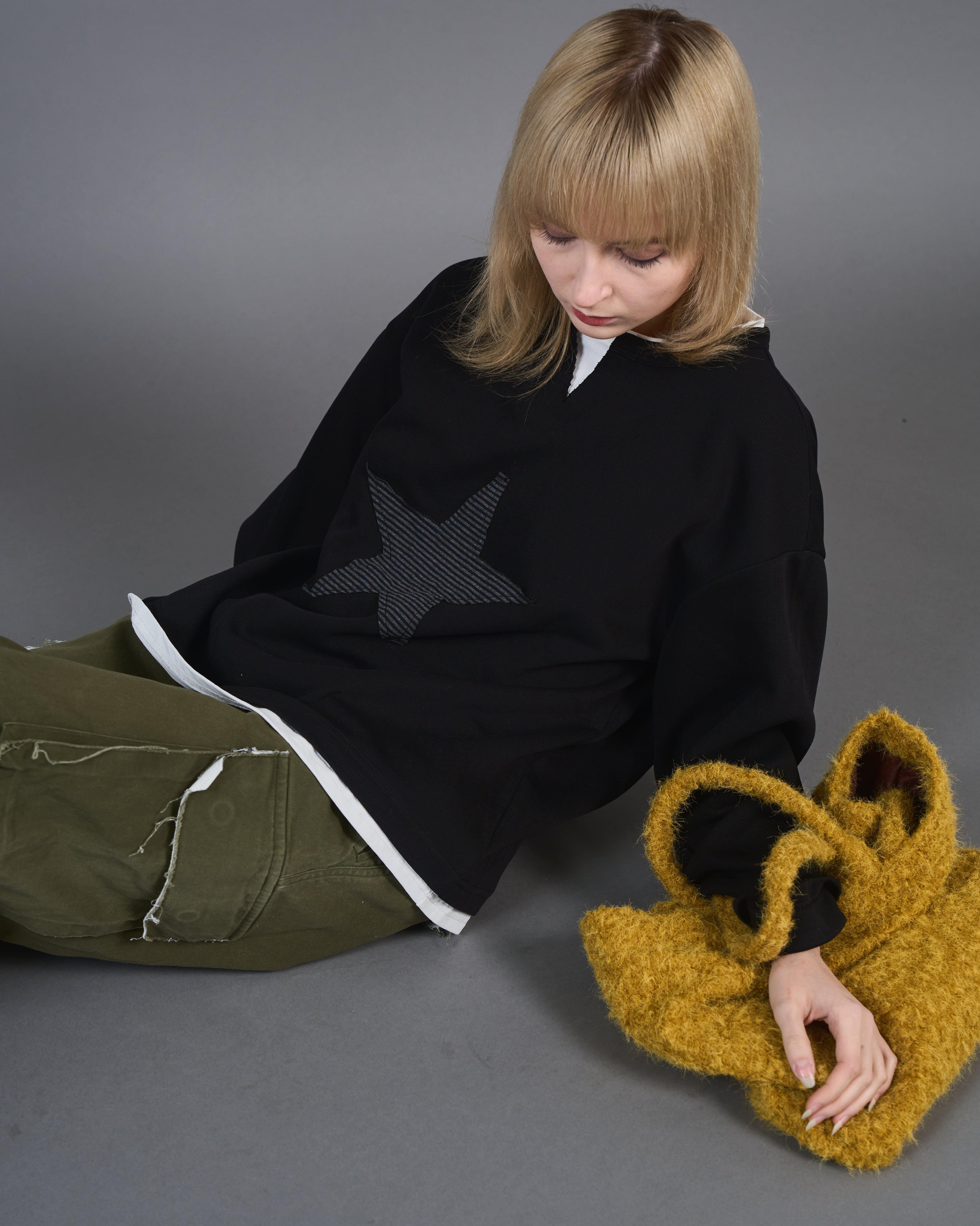 Star logo henley neck sweatshirt