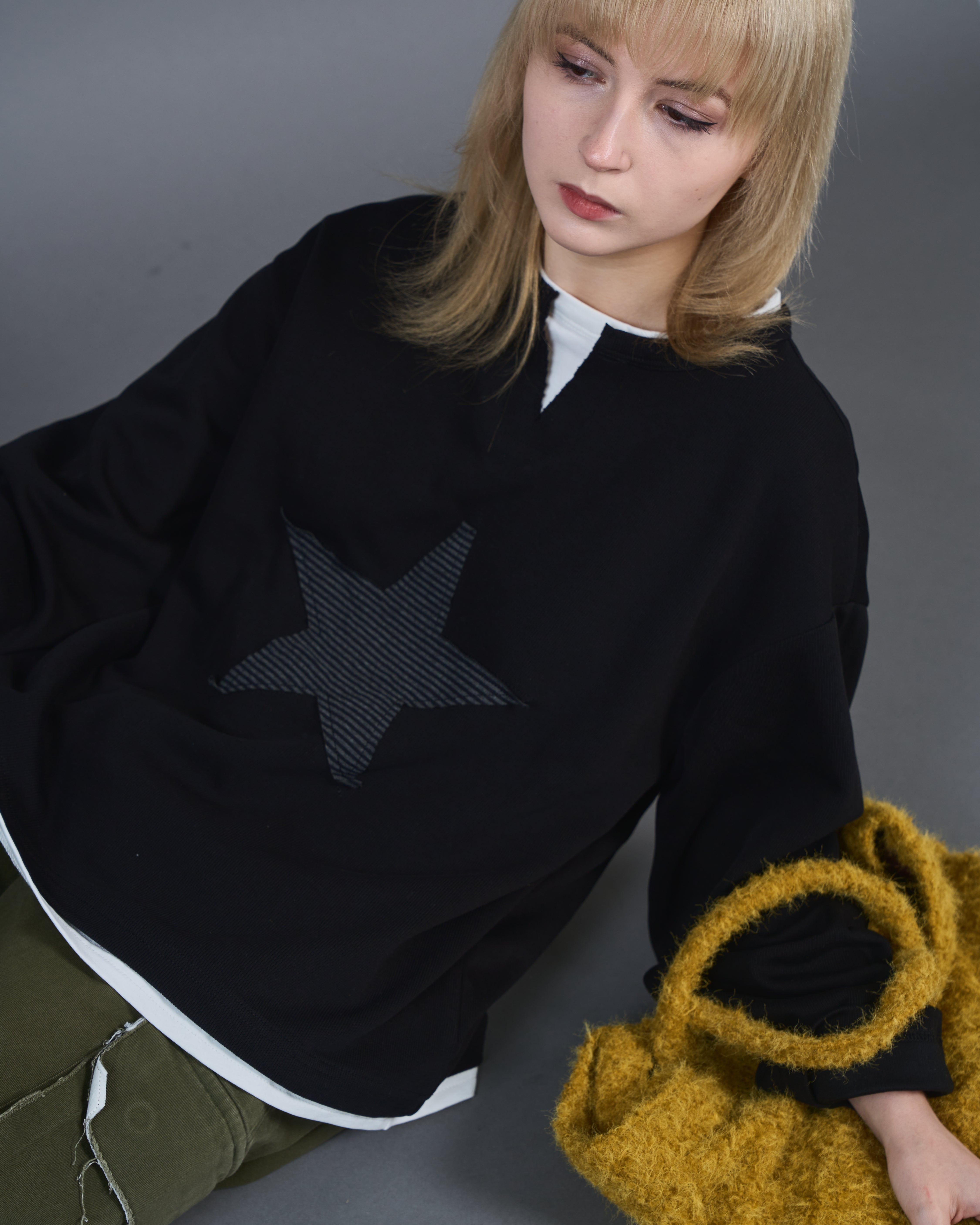 Star logo henley neck sweatshirt