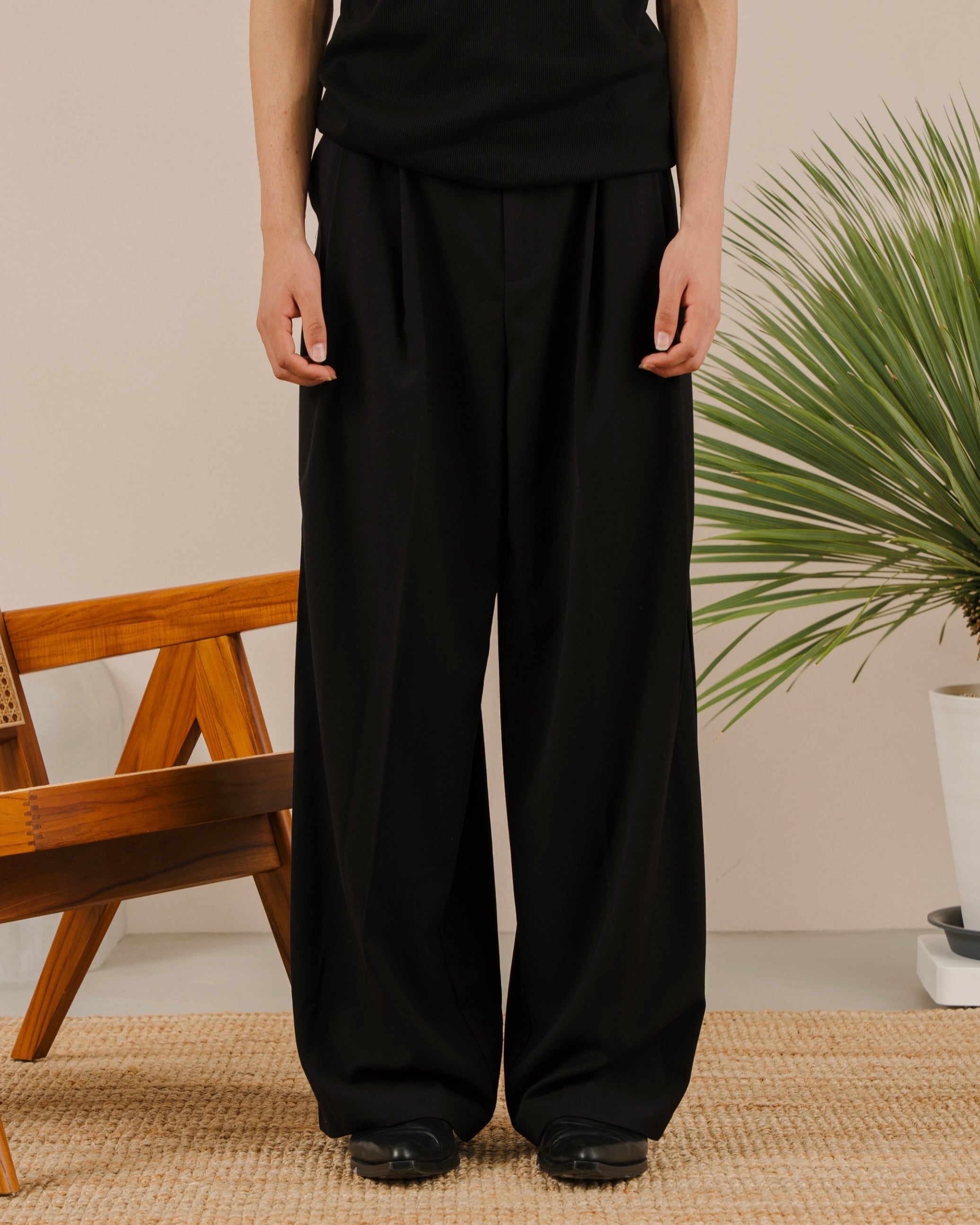 Wool Blend Deep tuck slacks