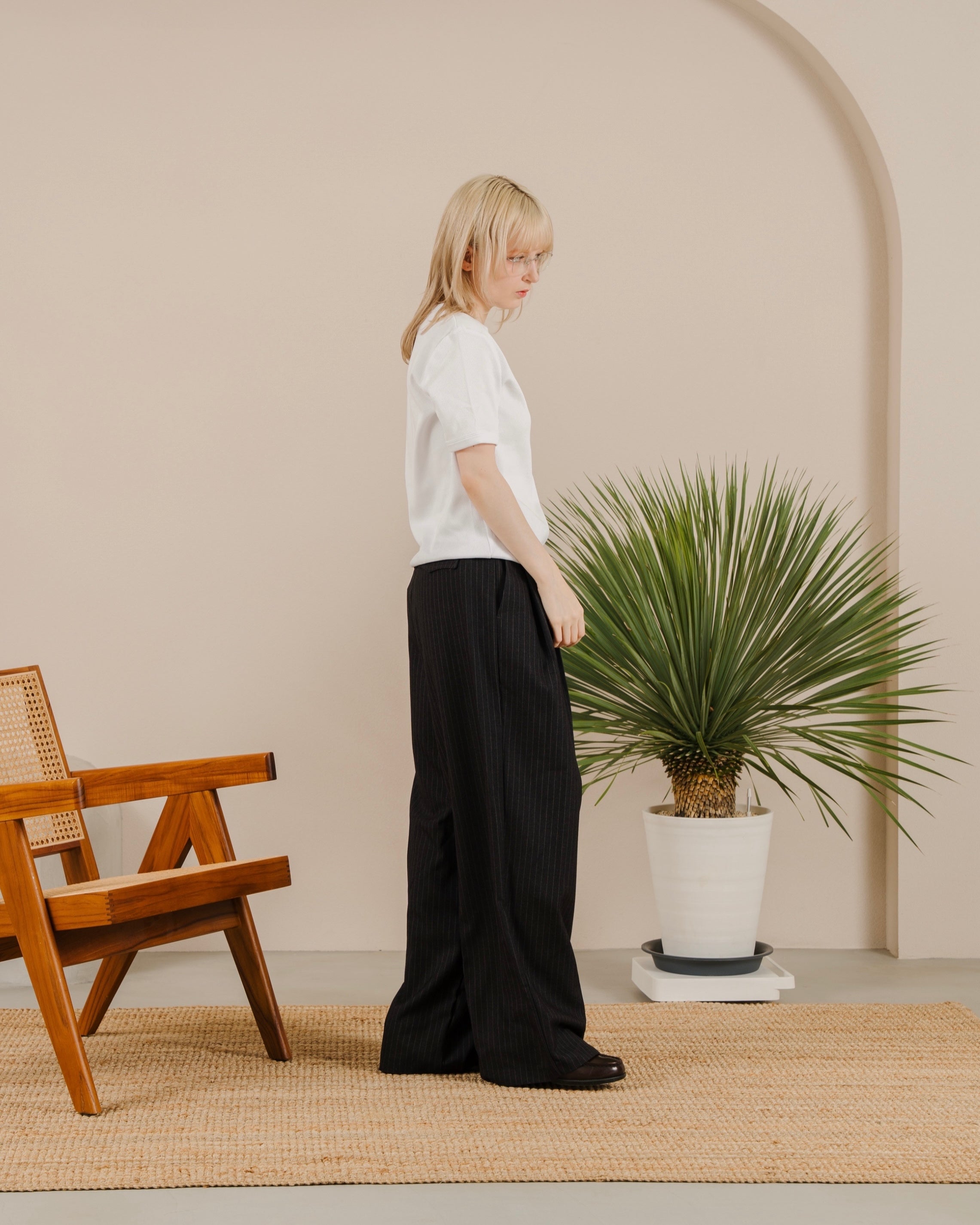 Deep tuck slacks stripe
