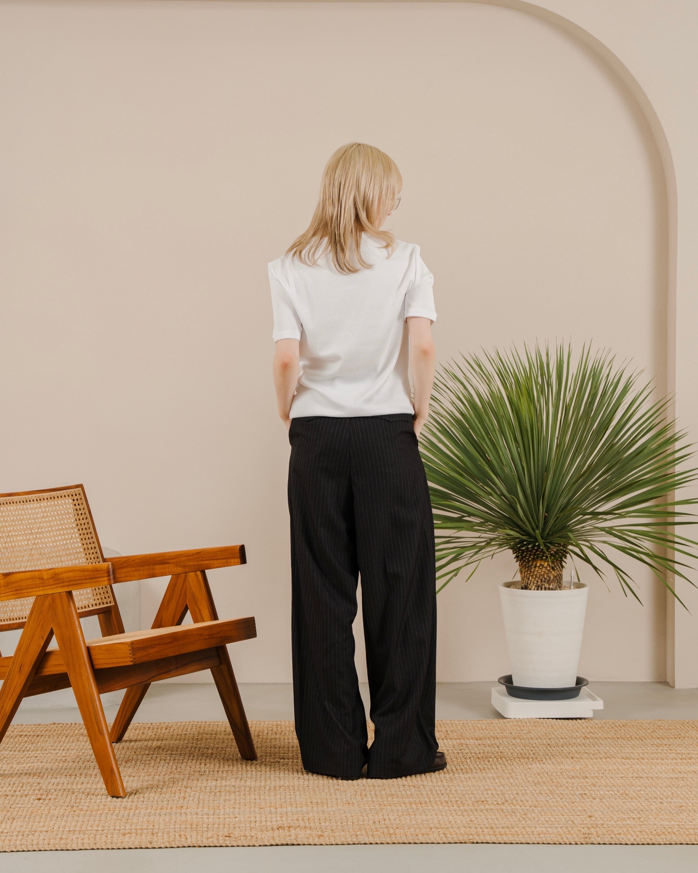Deep tuck slacks stripe