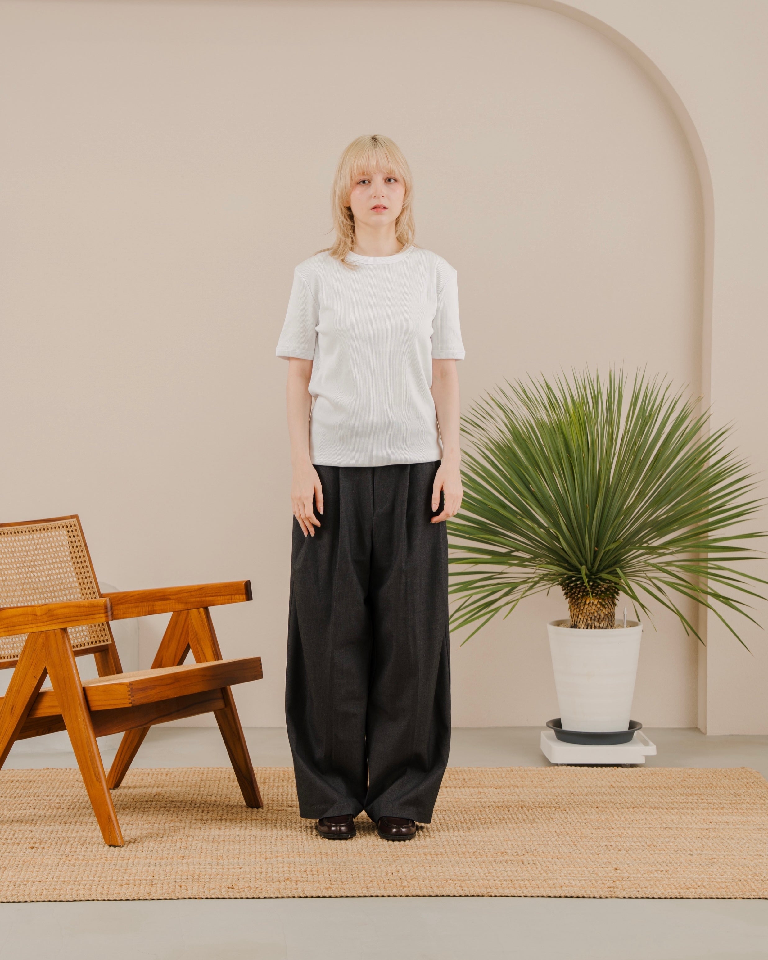 Wool Blend Deep tuck slacks