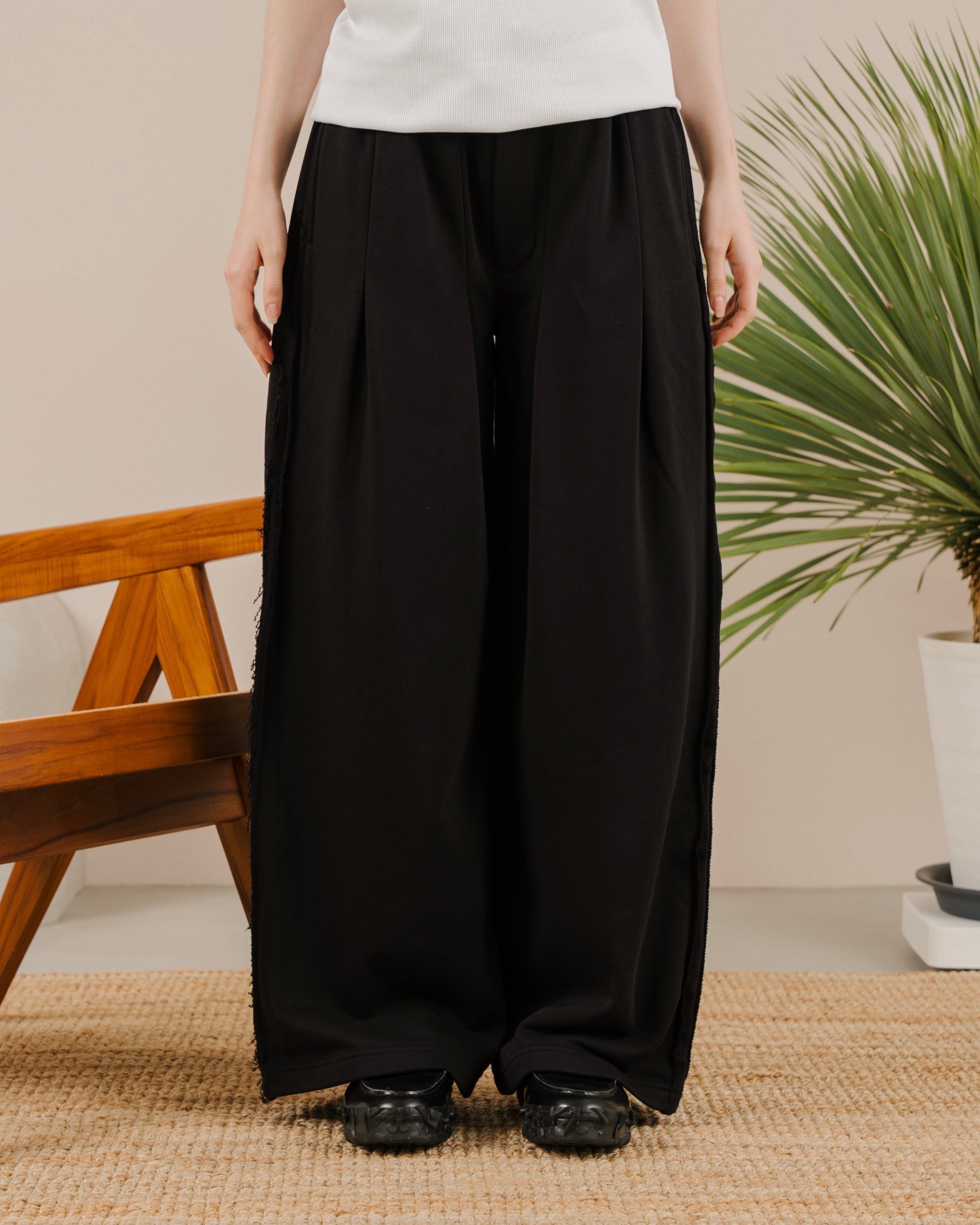 Inside-Out Wide Sweatpants
