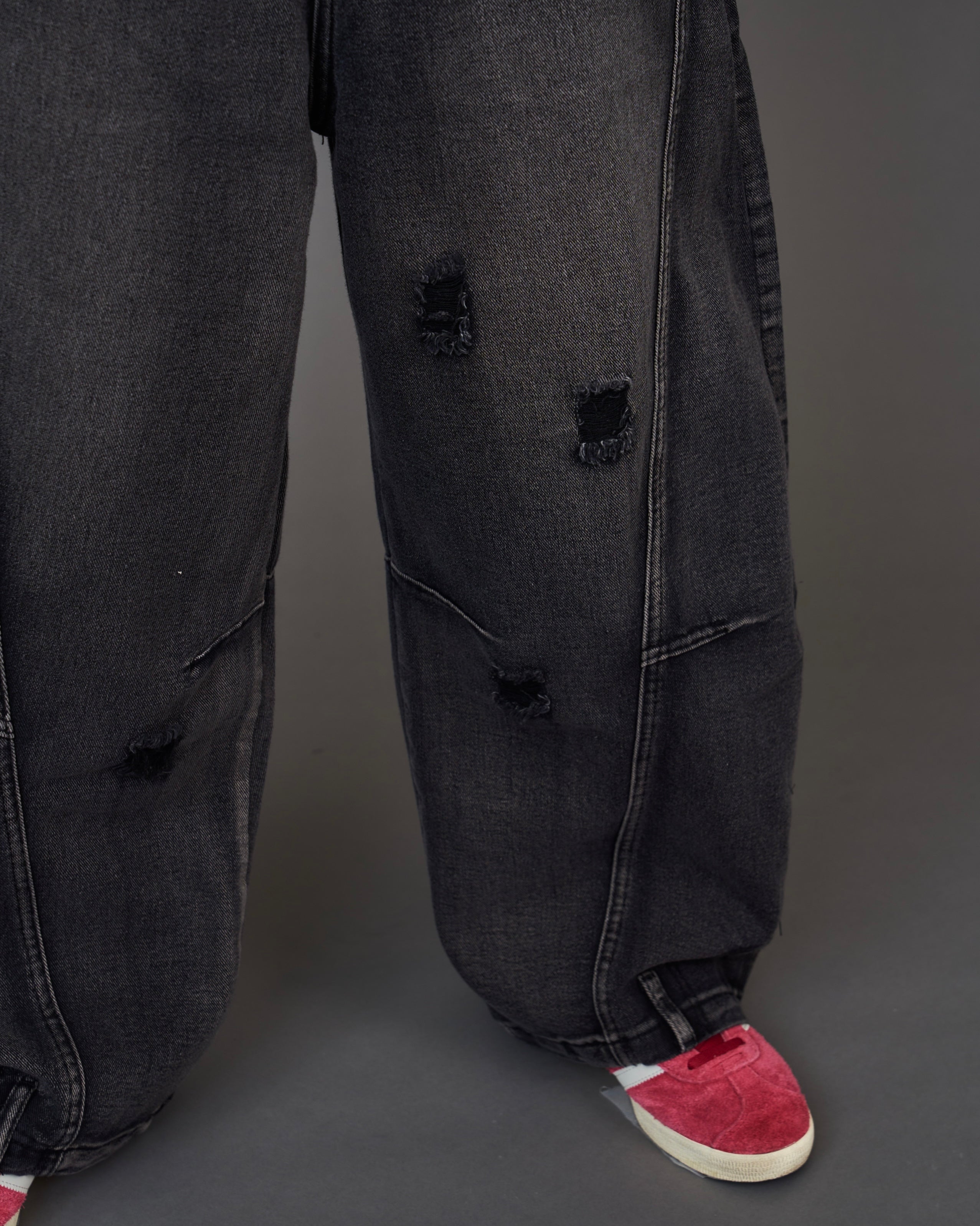 Distressed Black Wide Denim / ディストレストブラックワイドデニム SL0072